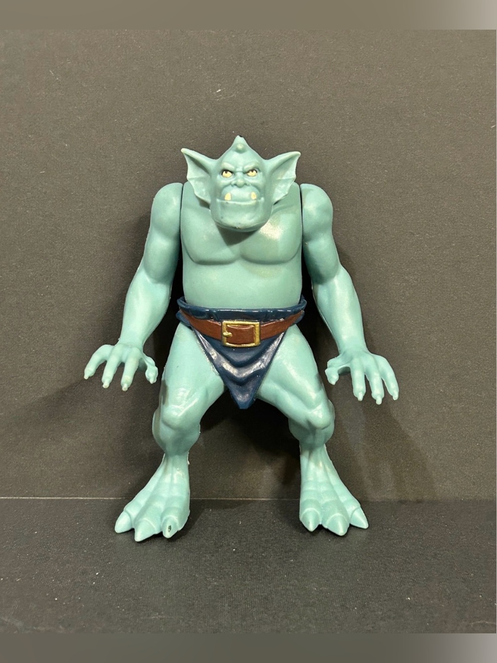 Vintage 1995 Kenner/Disneys Gargoyles Broadway Action Figure